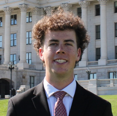 headshot of nicholas turvey