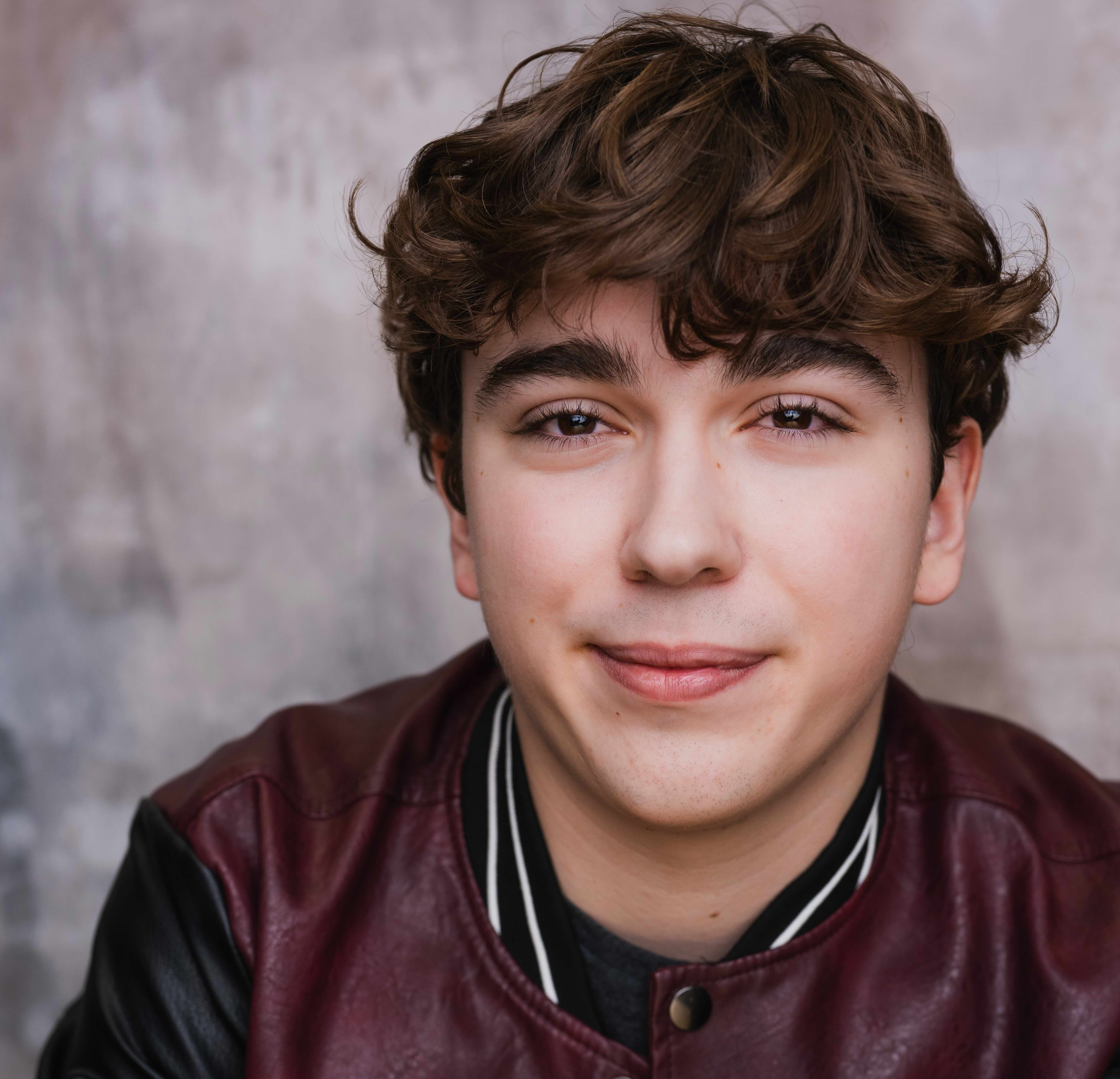 headshot of noah johnson