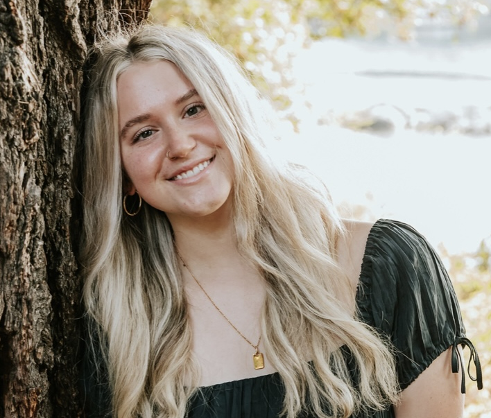 headshot of sierra zechmann