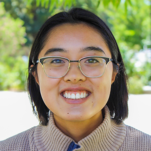 headshot of emily giang